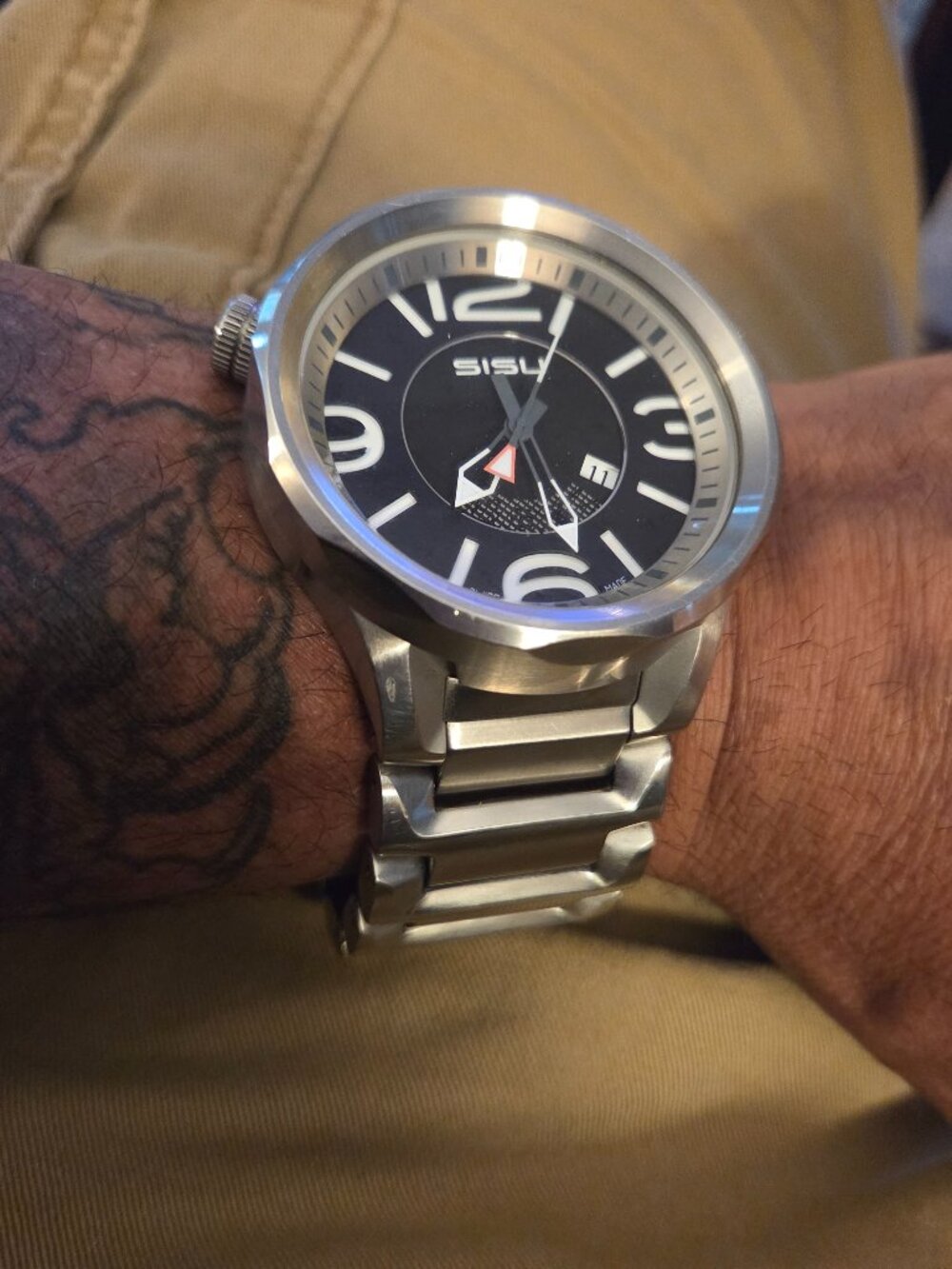 SISU Guardian 54mm quartz with stainless steel bracelet